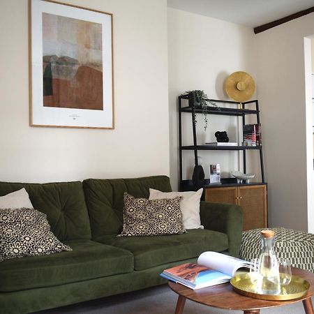 Elegant Apartment On Historic Cobbled High St Shrewsbury Town Centre Exterior foto